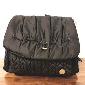 HAPP black diaper bag.